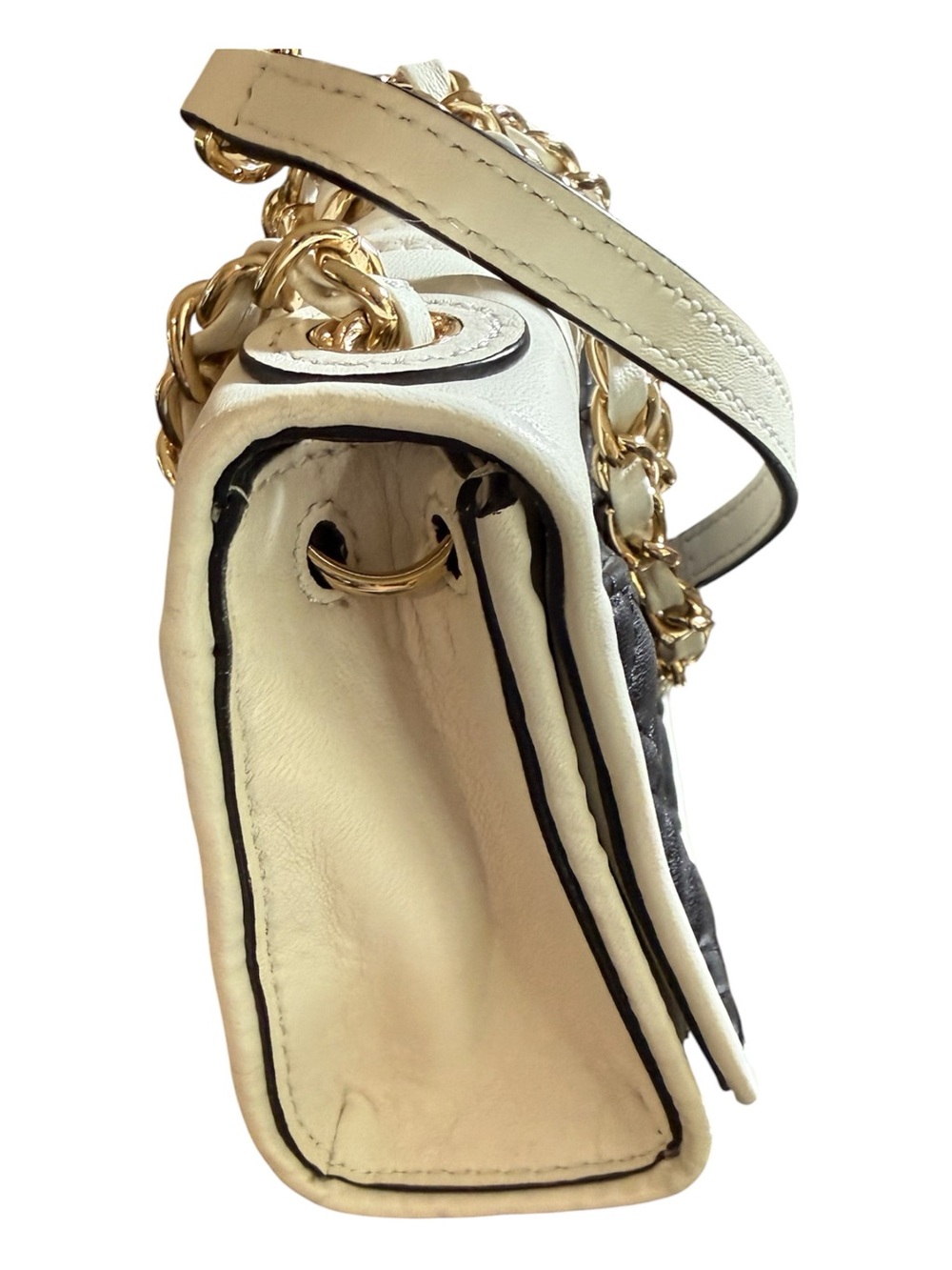 Tory Burch White and Black Quilted Crossbody with Gold Chain - Picture 4 of 7
